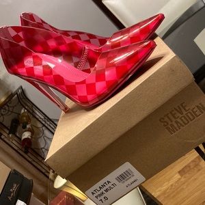 Steve Madden Pink Multi heels